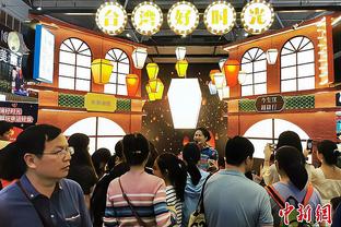 王思雨：元宵节逛了农贸市场 参观博物馆 赏烟花和月亮 圆满！
